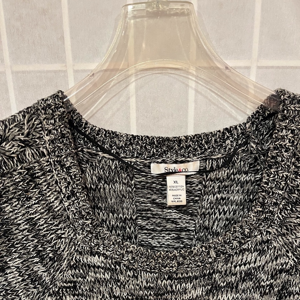 Style & Co long sweater. - Picture 3 of 3